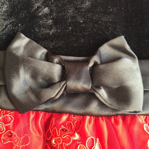 Biscotti Collezione Black Velvet Red Sequin Dress NWOT w/ red bow headband - Picture 4 of 8